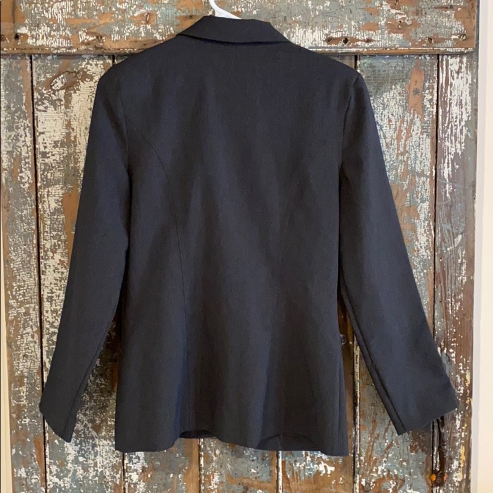 Women’s jacket - Picture 2 of 2